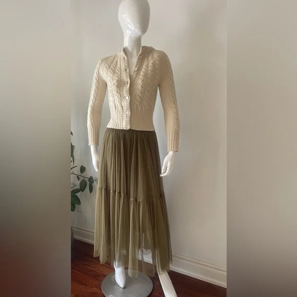 Elegant Olive Green Tulle Skirt - Picture 6 of 8